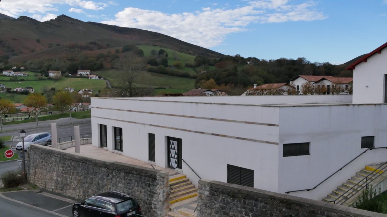 visitez votre futur appartement neuf sur la côte avec indo immo promoteur Saint jean de luz